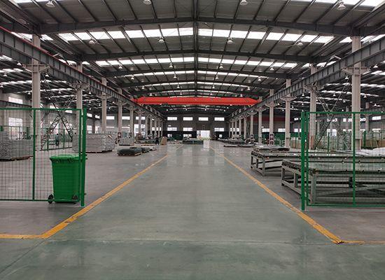 Μονταροποίηση εξοπλισμού ψεκασμού κόλλας δύο εξαρτημάτων για βολική εξαγωγή 5