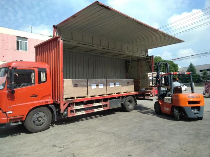 Μονταροποίηση εξοπλισμού ψεκασμού κόλλας δύο εξαρτημάτων για βολική εξαγωγή 10