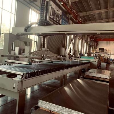 Συνεχή γραμμή παραγωγής μηχανής μελιού μελιού αλουμινίου σύνθετο φύλλο μελιού συνεχής γραμμή παραγωγής