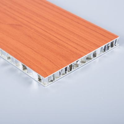 EN 45545 Πίνακες μελιού από αλουμίνιο μήκους 0,8 mm για εσωτερική διακόσμηση σιδηροδρομικών μεταφορών